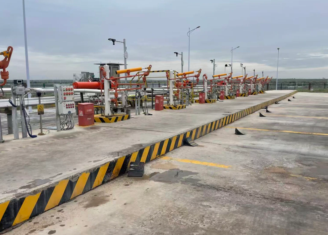 CNG Loading and Unloading Arms installed at a high-pressure gas loading station