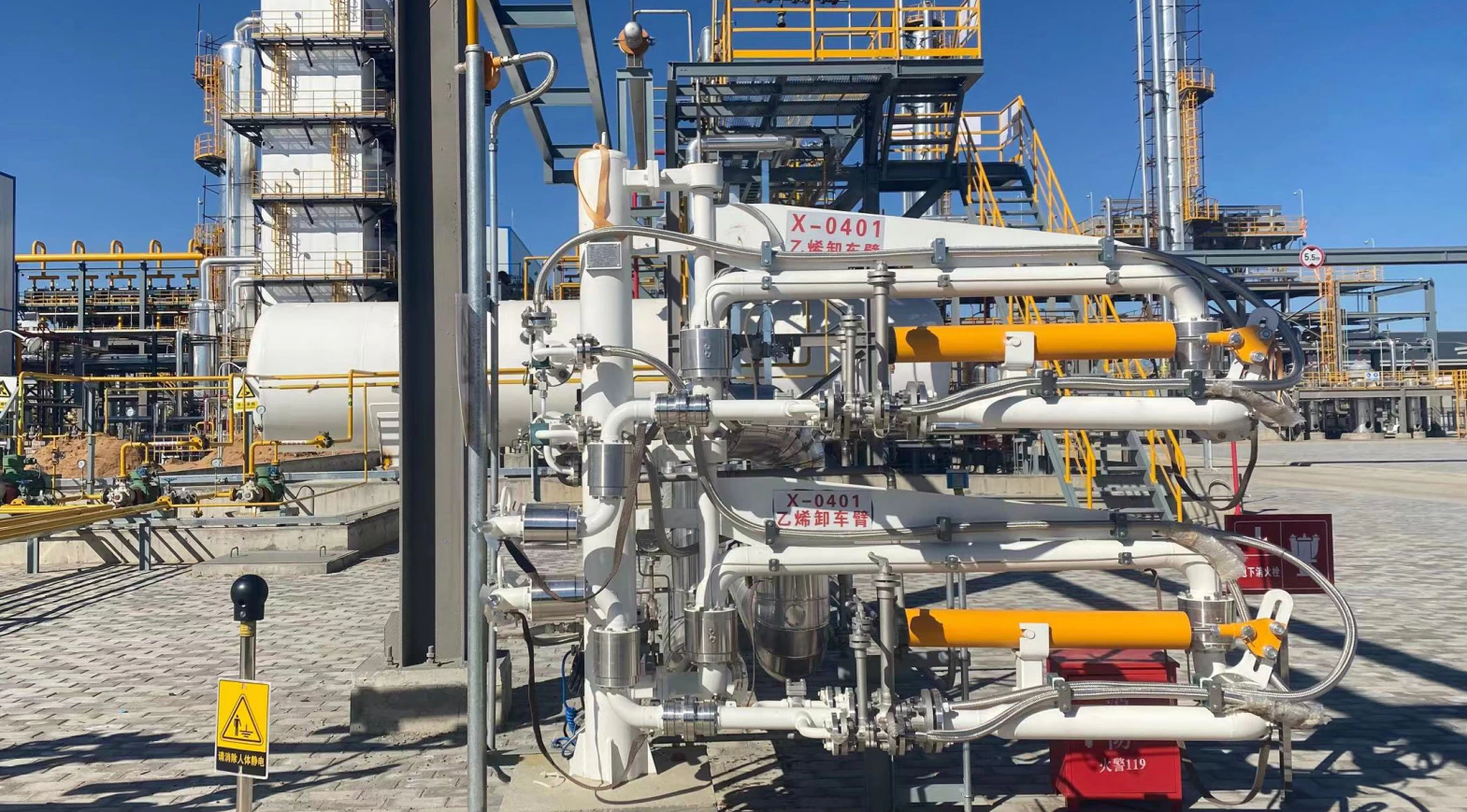Cryogenic Truck Loading Arms LNG piping and swivel joint assembly